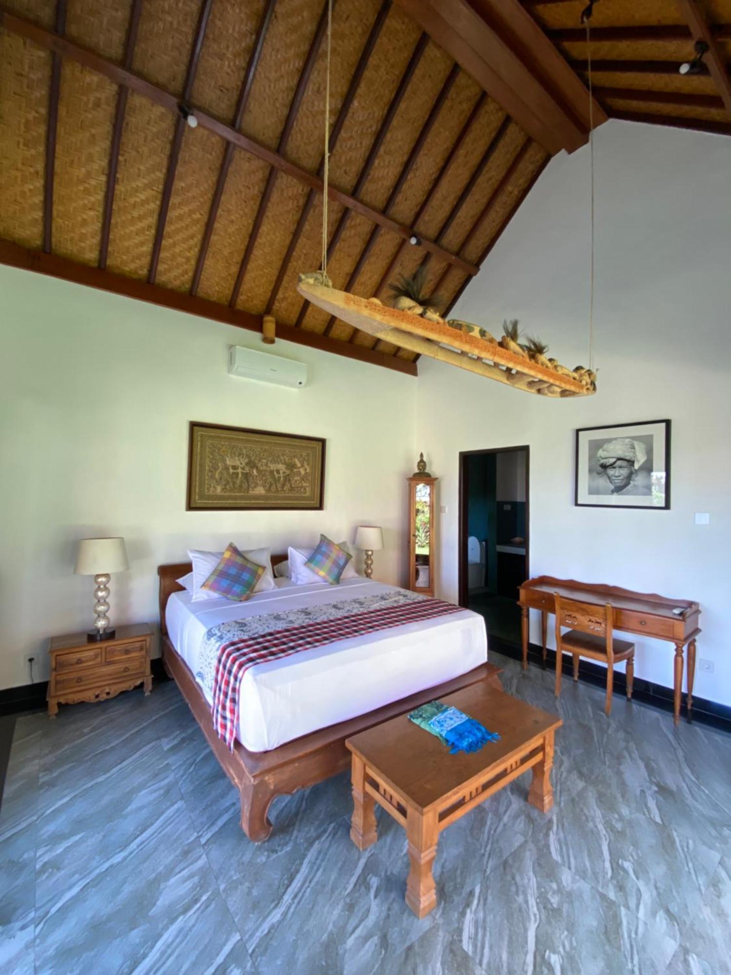Hotel Puri Ayu à Canggu Extérieur photo