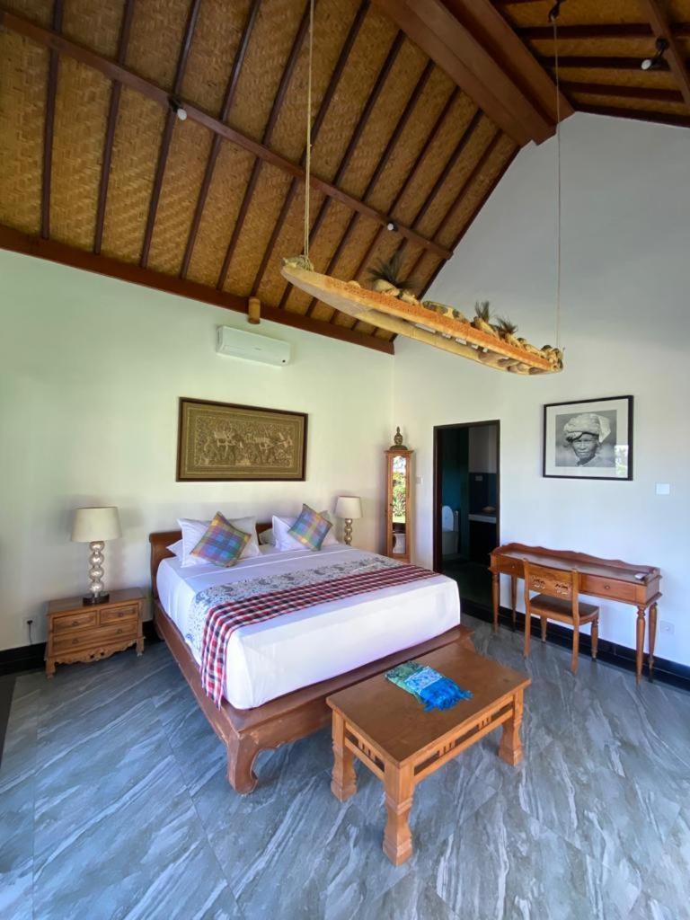 Hotel Puri Ayu à Canggu Extérieur photo