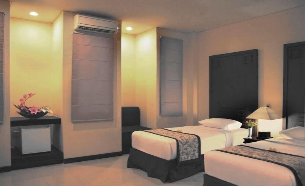Hotel Puri Ayu à Canggu Extérieur photo